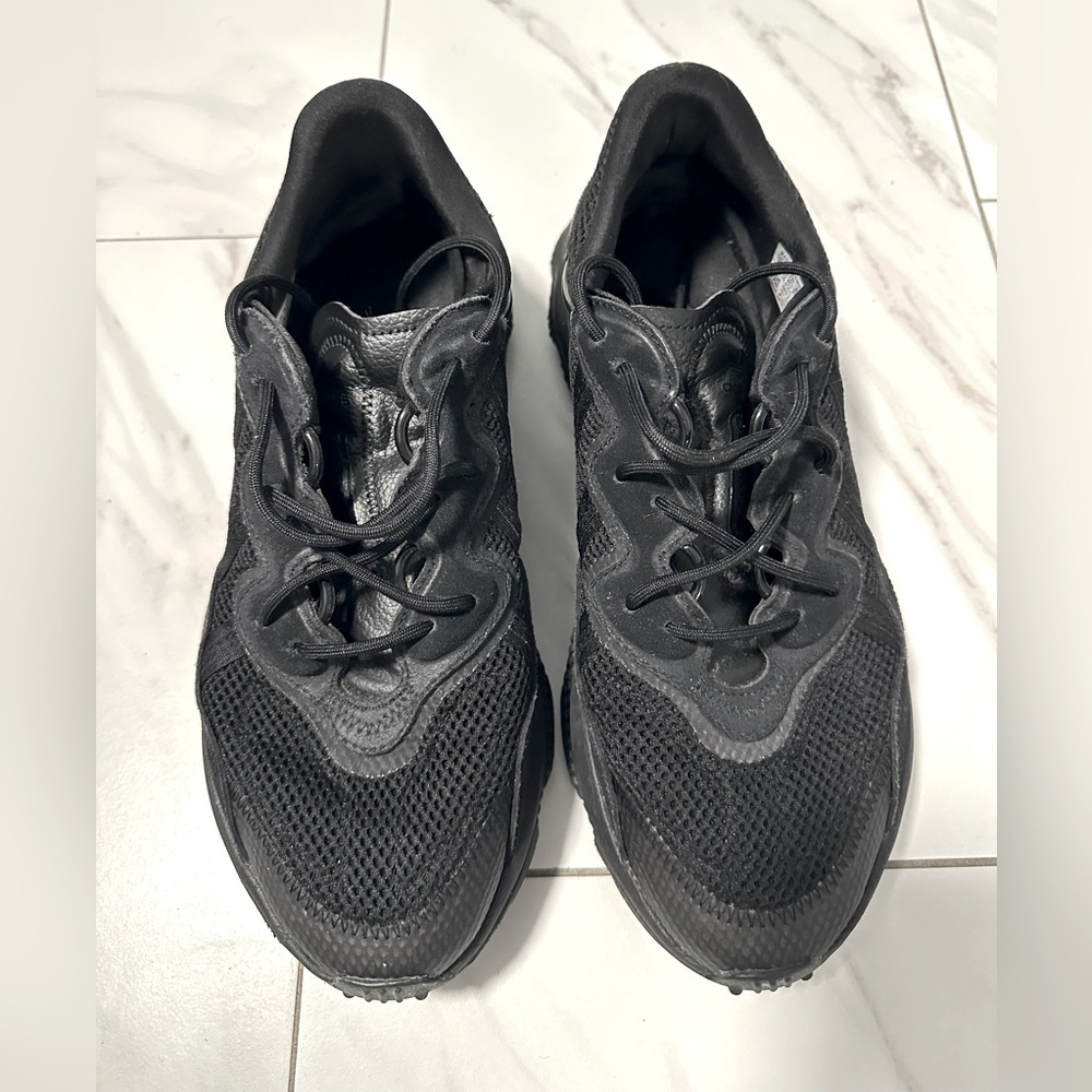 Adidas Ozweego Size 11
